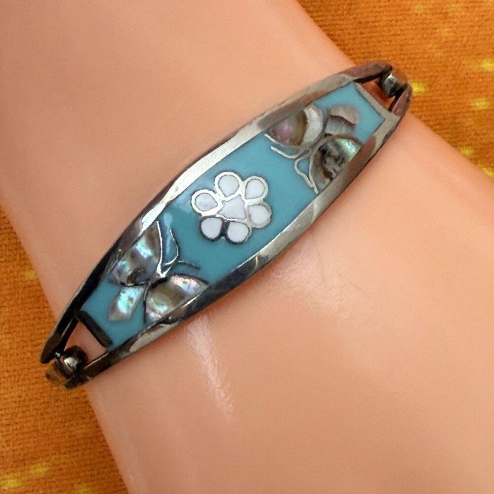 Vintage Mexico Butterfly Inlay Hinged Bangle Bracelet